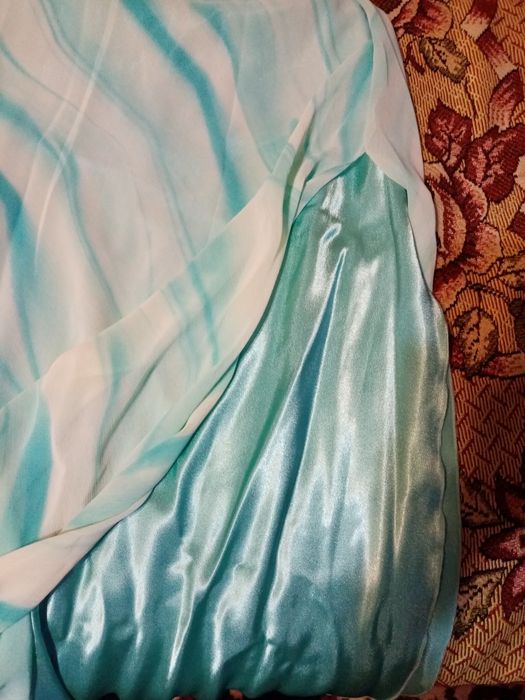 Платье длинное на бретелях