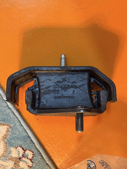 Подушка двигателя Kia Bongo 3