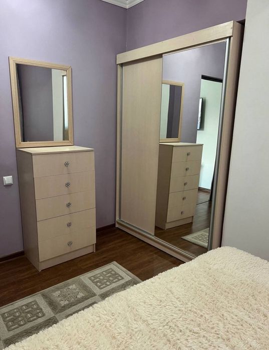 СРОЧНО! ПРОДАЁТСЯ 1в 2/4/4 квартира 
на Ц-6
За кинотеатром Казахстан