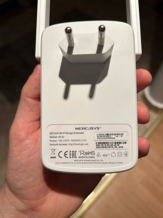 Extender WiFi Mercusys AC1200 model ME30, ca nou