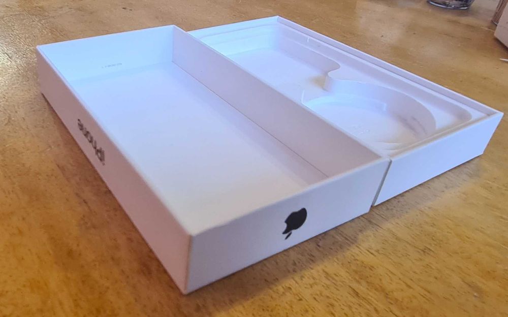 IPhone SE 2020 (второ поколение)