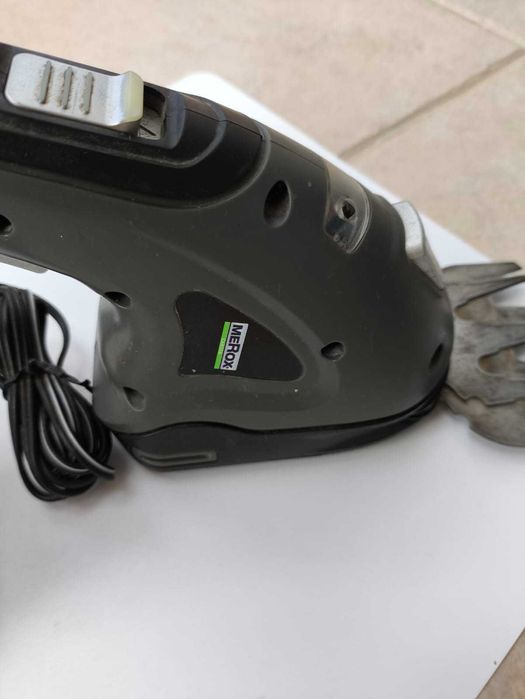 Тример акамулаторен за трева и храсти. ВАРНА