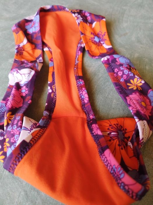 Slip de baie, orange cu flori de la United Colours Of Benetton! Mar. S