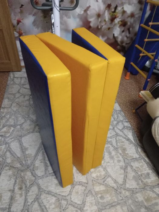 Продам мат спортивный б/у