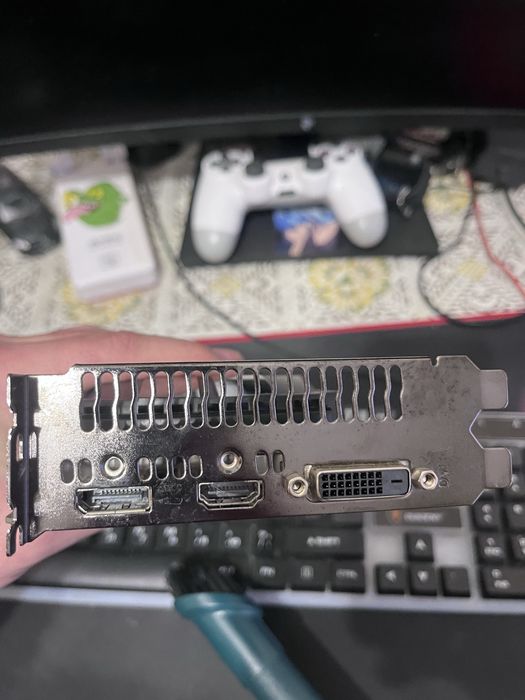 Видикарта 1650 4 гб