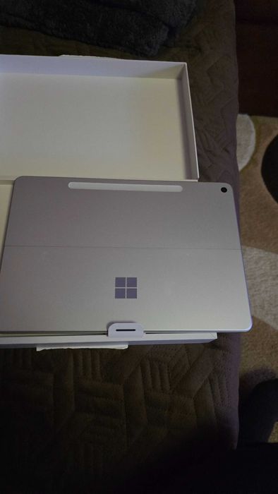 Microsoft surface pro 12 nou