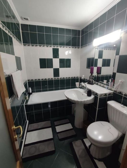 Apartament 4 camere decomandat