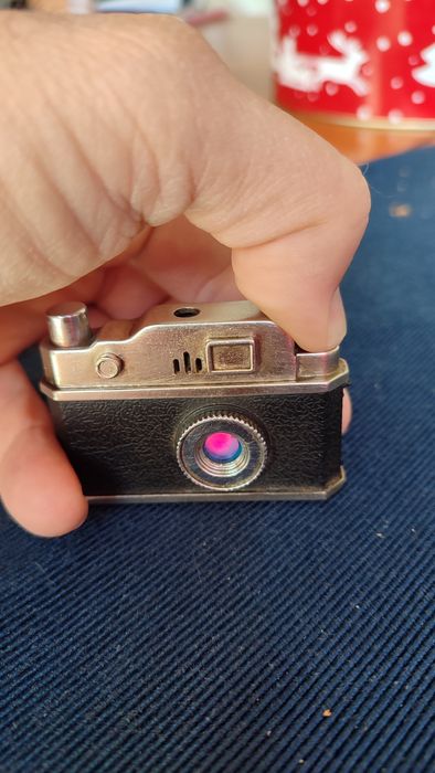 Стар фотоапарат запалка