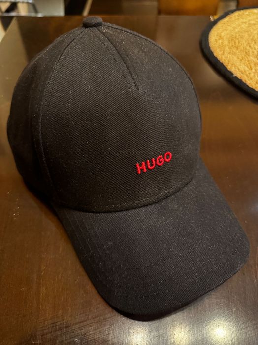 Чисто нова Hugo Boss оригинална шапка