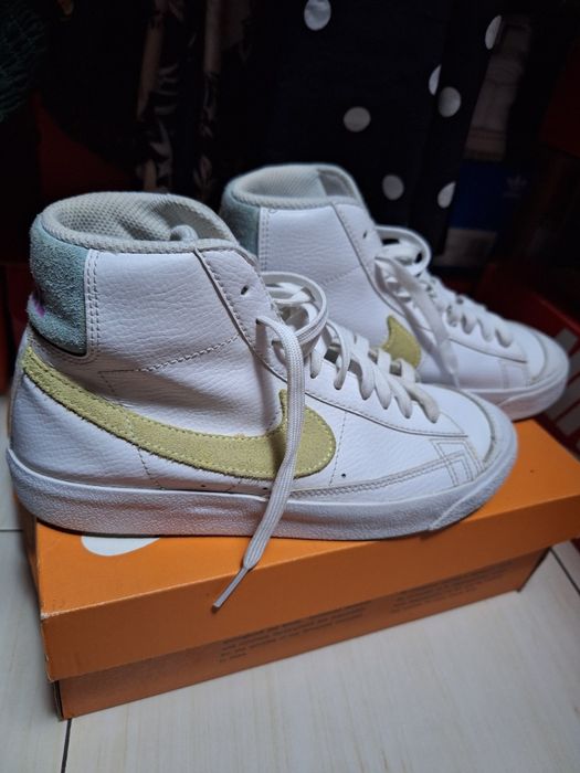 Adidasi blazer nike femei