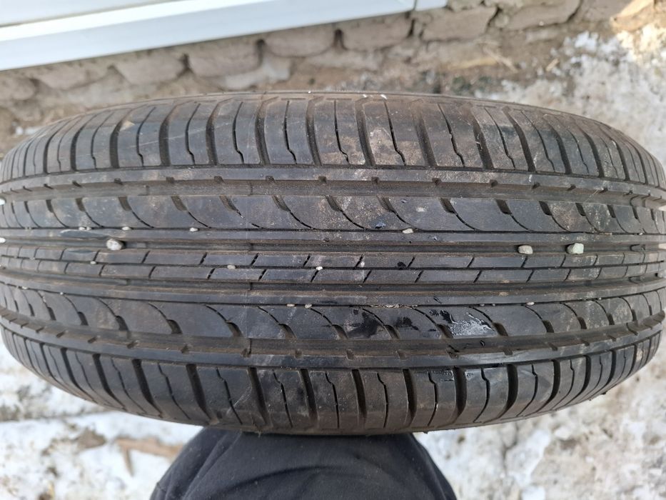 Продаю новую покрышк с дисками 1 штука 185/65/15