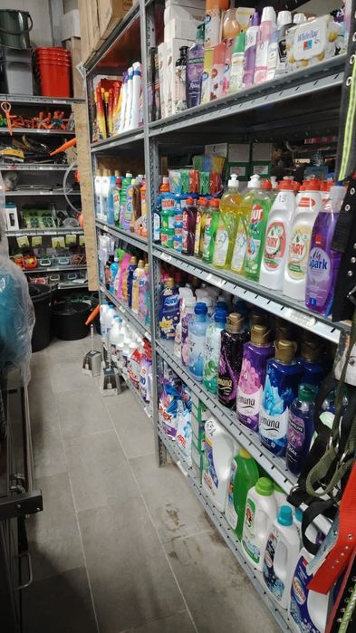 Rafturi metalice zincate marfa manuala 
Tip piking 
Înălțime de la 1.5