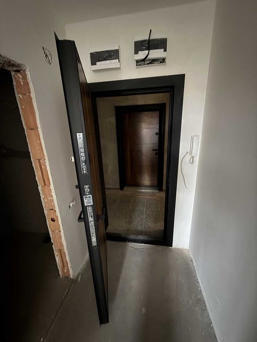 Продава се Двустаен апартамент в Бургас, Център - 68 кв.м за 1868 €/кв.м - Снимка #13