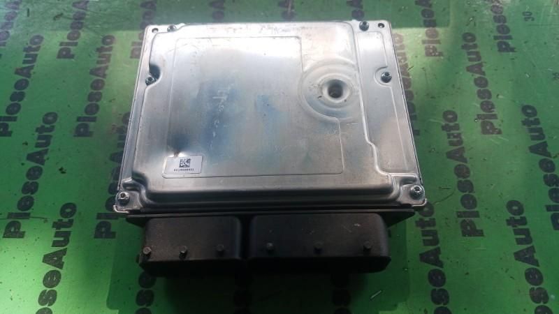 Calculator ecu BMW Seria 1 2009-2013 E82 0281018592