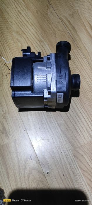 Pompă recirculare apa grundfos UPM3