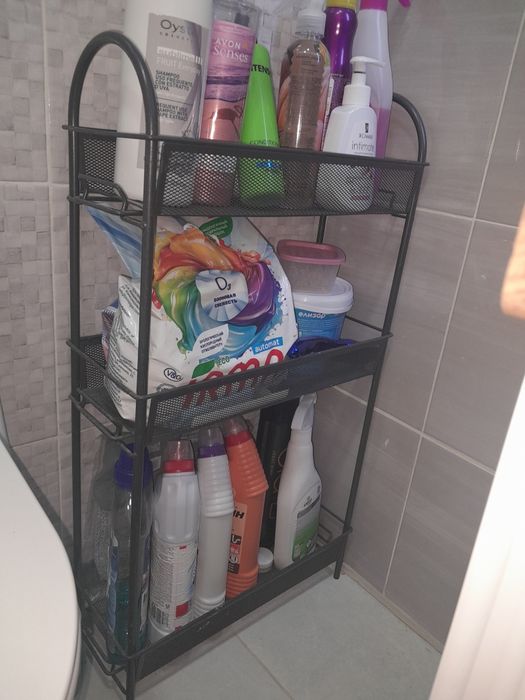 Продам металлическую этажерку полка полочка три уровня хорошего качест