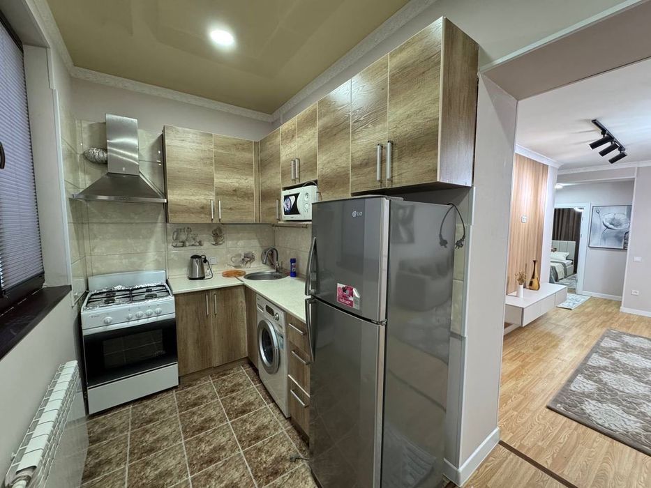 Ц5 Квартира ЦЕНТР 3/2/4 МЕТРО-Абдулла Кадырий_ Трехкомнатная 70m2