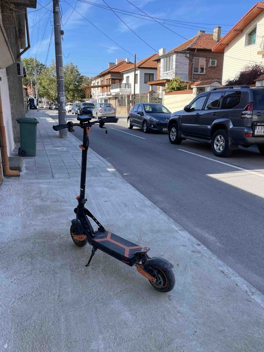 Тротинетката Kukirin G2 Max