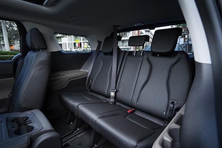 Kia Carnival Аренда с Водительем Встречи Проводы Трансфер Сити тур