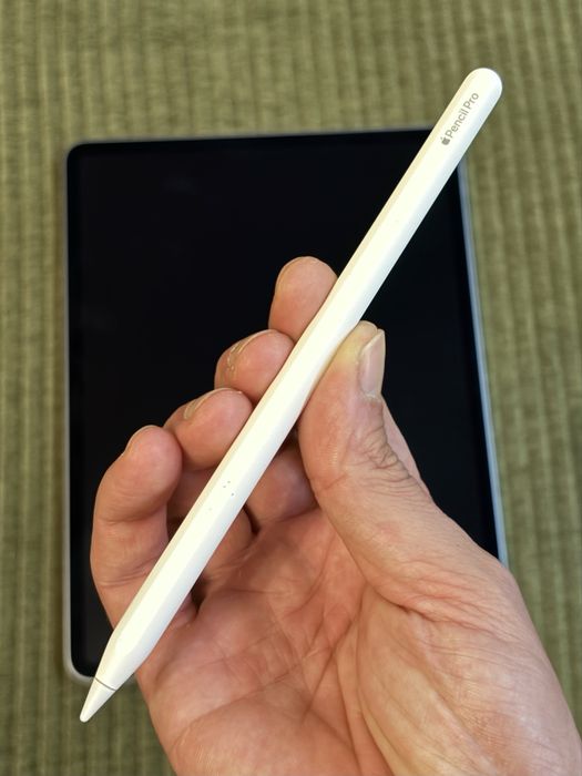 iPad Air 13” (M2), 256GB, albastru, împreună cu Apple Pencil Pro