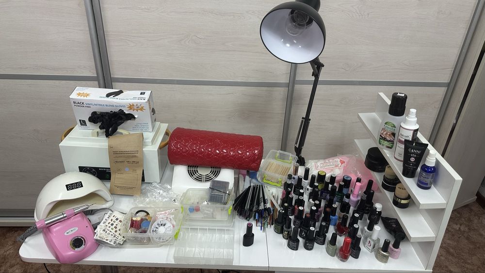 Продам маникюрный стол,аппарат,