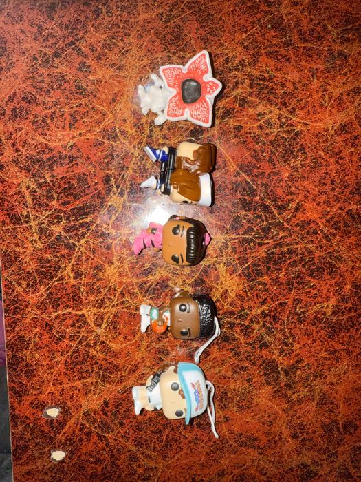 Очень Странные Дела Киндер продам