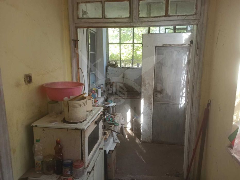 Едноетажна Къща - Камено