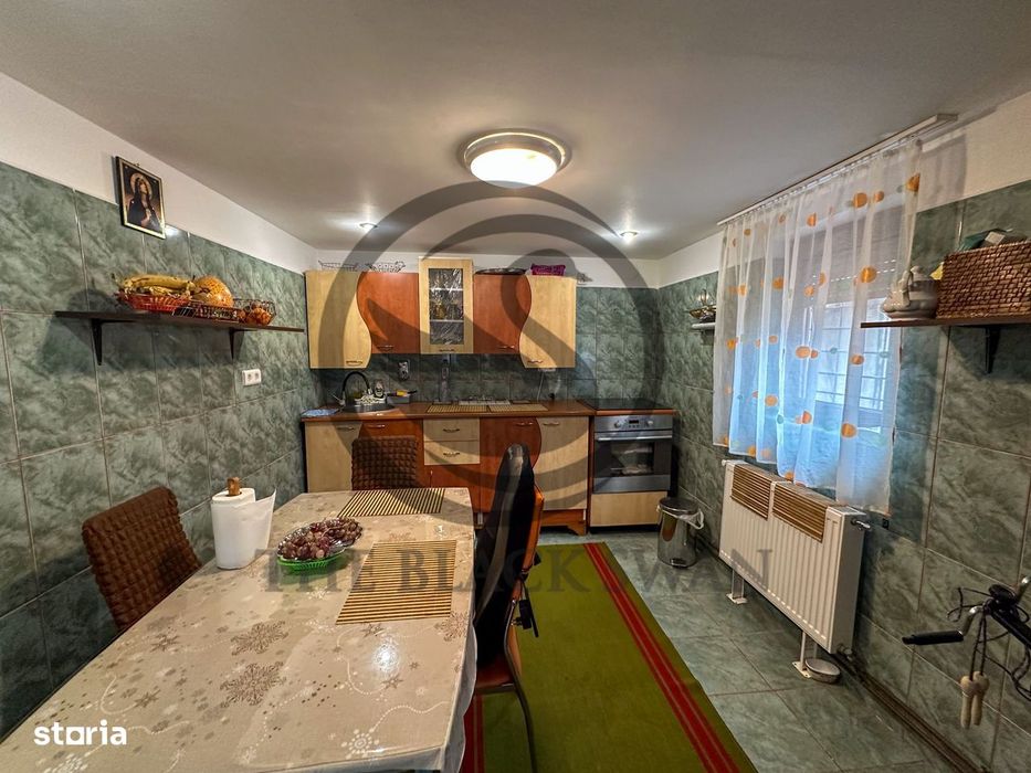 Casa cu 5 camere de vanzare l Cocorastii Colt - Prahova l Comision 0%