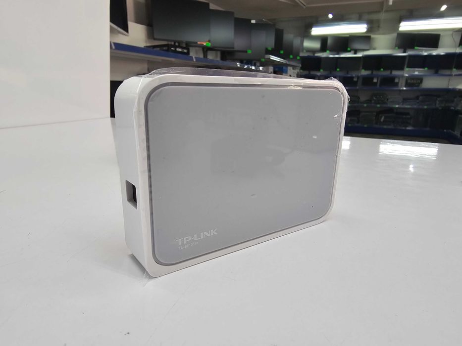 Коммутатор TP-Link TL-SF1005+
