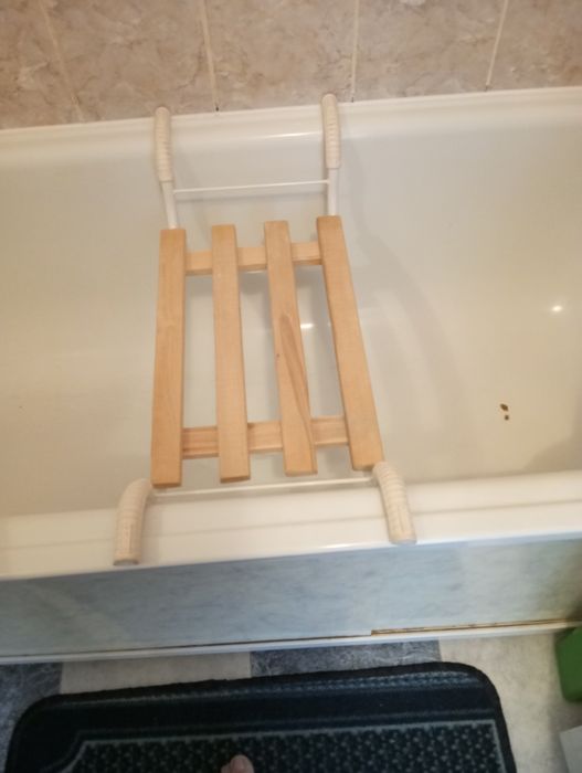 Сидение для ванны то