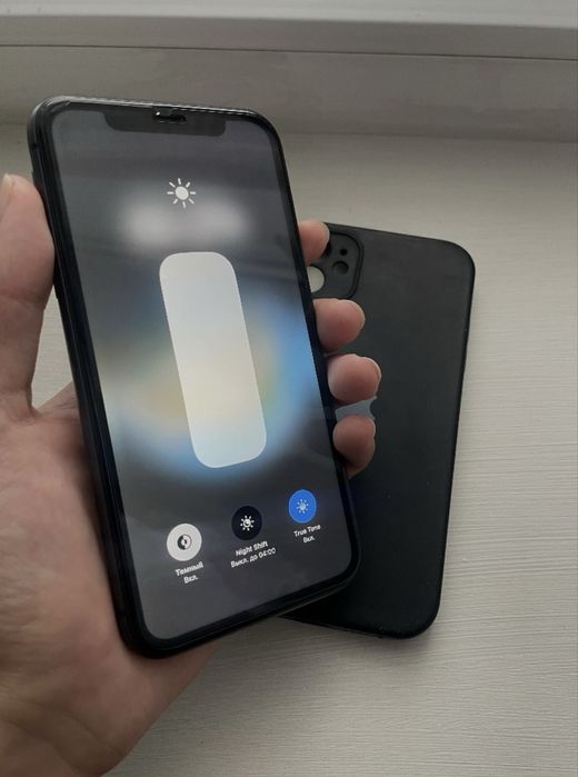 Iphone 11 64 гб черный с коробкой