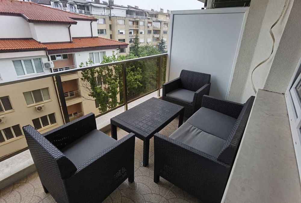 Продава се Двустаен апартамент в София, Лозенец - 82 кв.м за 2135 €/кв.м - Снимка #2