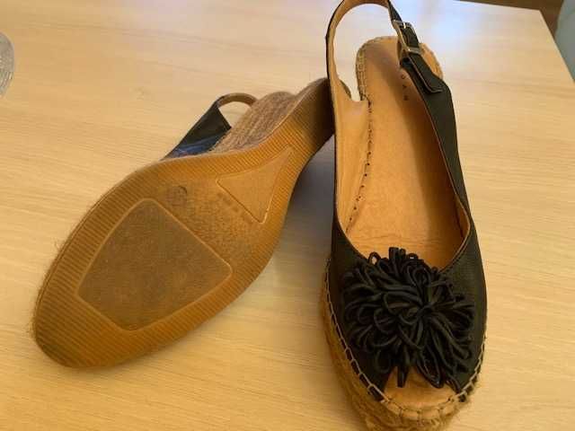 Sandale din piele extraordinar de comode, purtate o data!