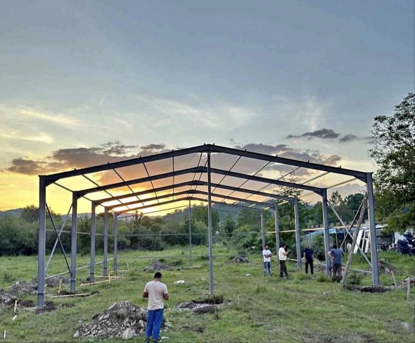 Vand hale si structuri metalice