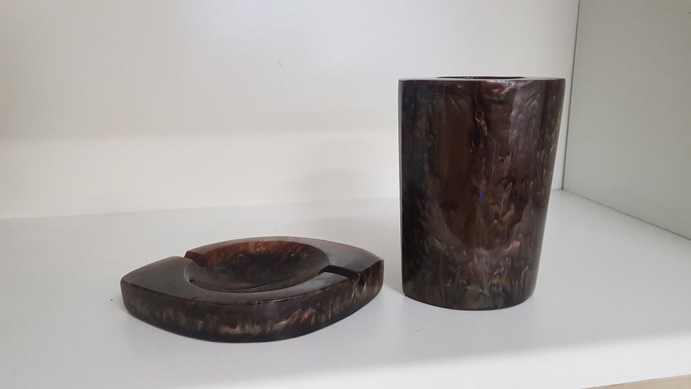 Рядки винтидж ваза и пепелник от каталин