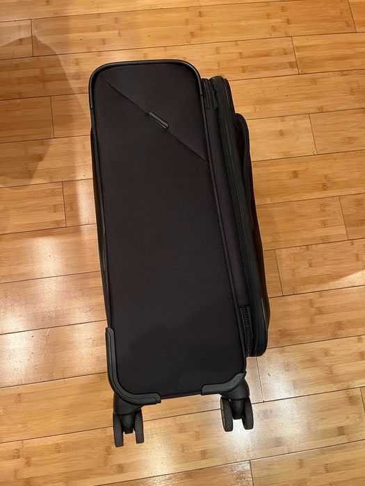 Valiză Mercedes-Benz X-Blade, concepută de Samsonite (Original)