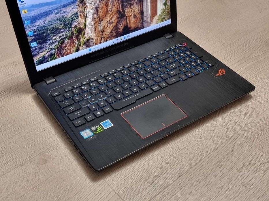 Laptop Gaming Asus Rog GL553V, i7-7700HQ, 16 GB DDR4, GTX 1050 Ti 4 GB