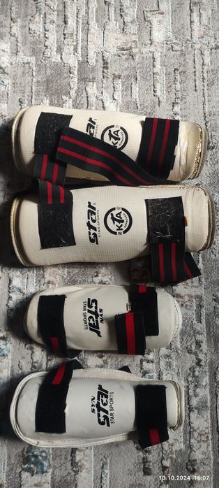 Комплект для таэквондо.