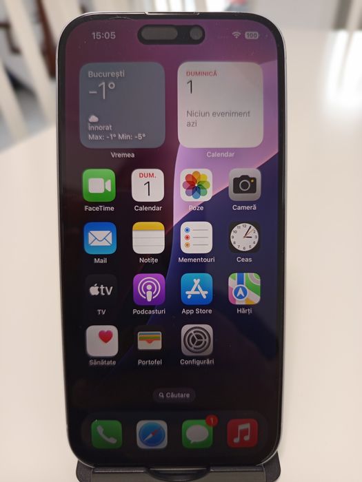 Iphone 15 white impecabil ca nou + 5 huse