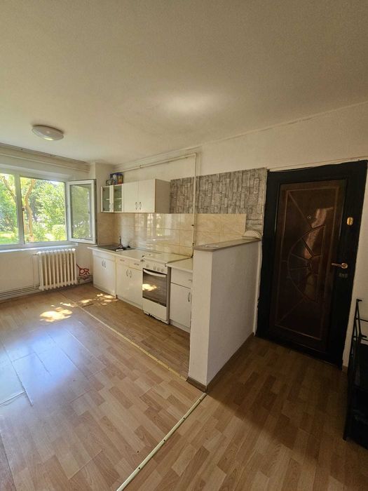 Apartament 2 camere de vânzare – Zona Pieței, Sfântu Gheorghe – Persoană fizică