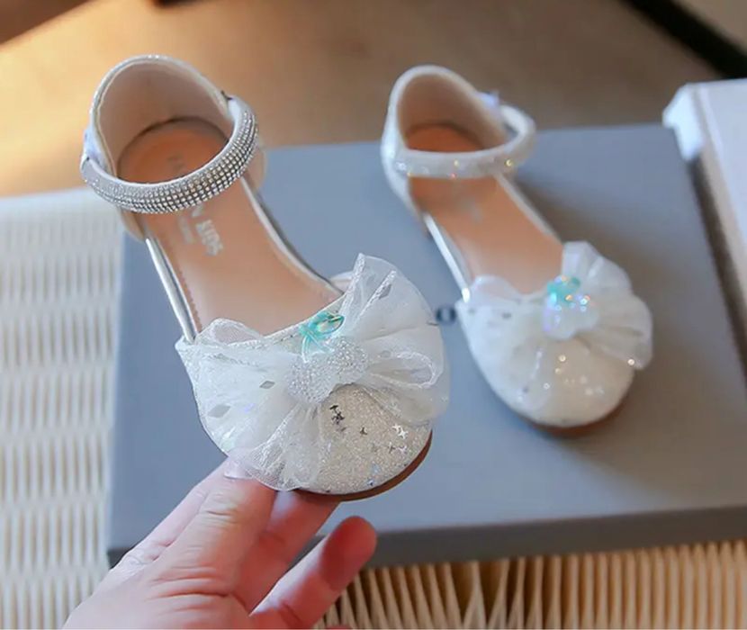 Сандалий для девочек