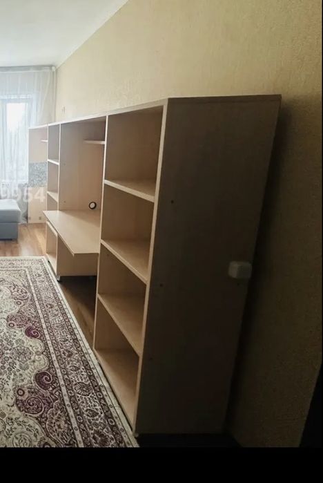 Отдам диван, шкаф и полки