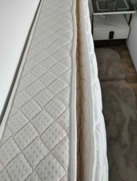 Pat 90x200 de vânzare,cu saltea premium