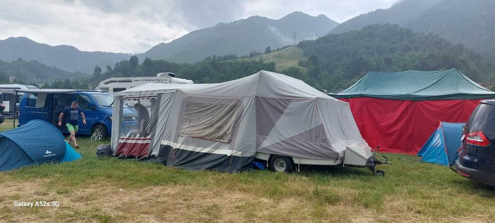 Remorca cort Camp Let Royal