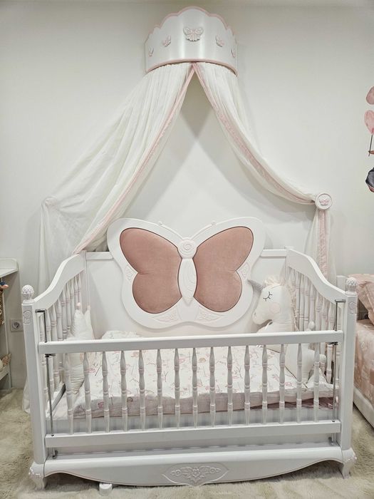 Легла за бебе и мама Пеперуда!