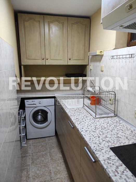 Дава се под наем Двустаен апартамент в Пловдив, Каменица 1 - 53 кв.м за 325 € - Снимка #2