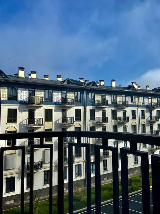 Сдается 3х комнатная в Новостройке.рядом метро. Яшнабадский район