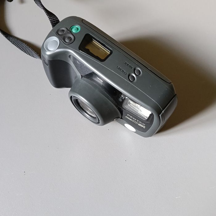 Pentax Zoom 105 R, Canon Prima Caption, Pentax Zoom90 WR, aparate 35mm