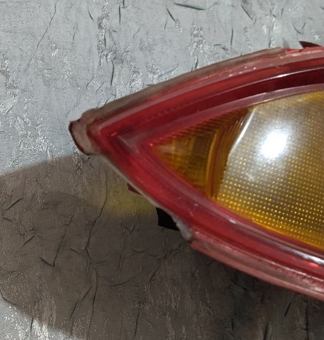 Vând triplă Seat Leon și soclu becuri!