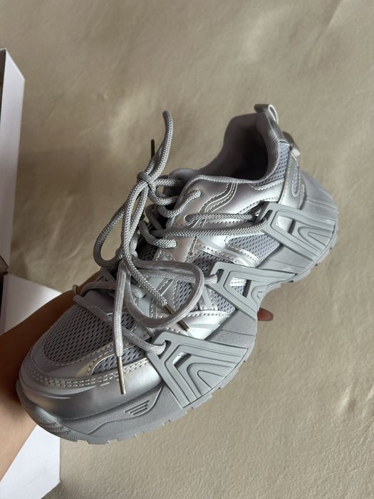 Маратонки  като нови